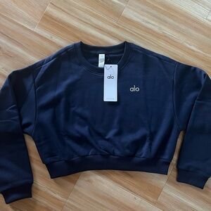 ALO Yoga Women's Navy Blue cropped Crewneck
